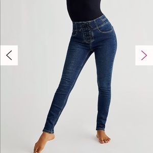 Free People We The Free Curvy Lace up Jean